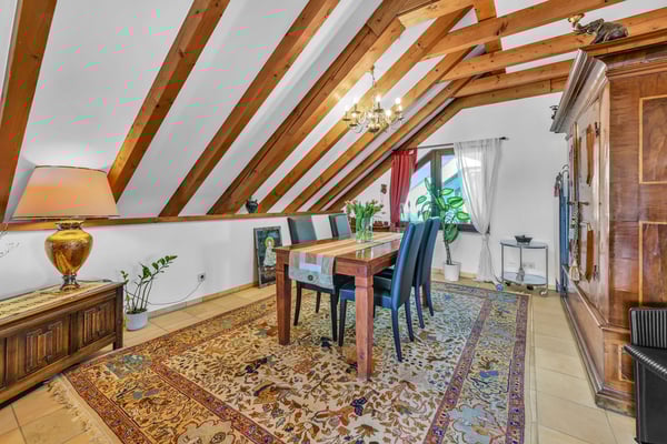 Grosszügige und einzigartige Dachwohnung inkl. Garage, Parkplatz 6