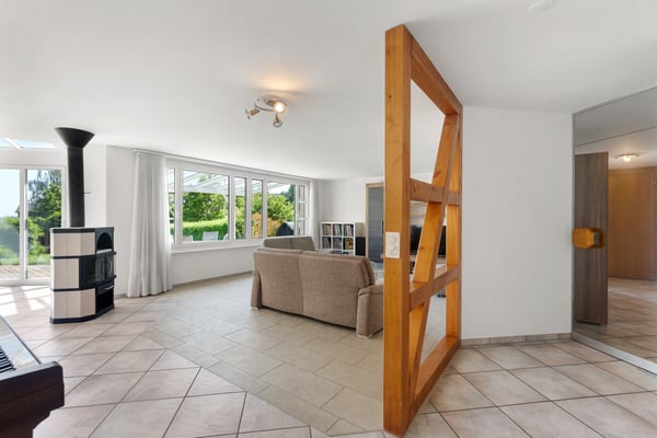 Grosszügige Terrassenwohnung mit Gartenparadies 8