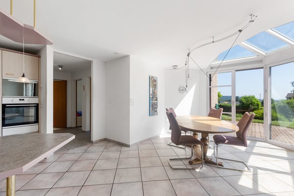 Grosszügige Terrassenwohnung mit Gartenparadies 7
