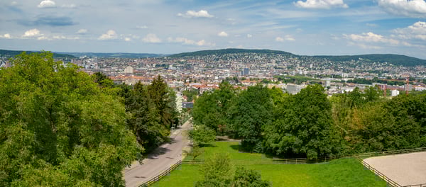 Exklusive möblierte Apartments mit eigenem Badezimmer und Kochzeile an Toplage 1