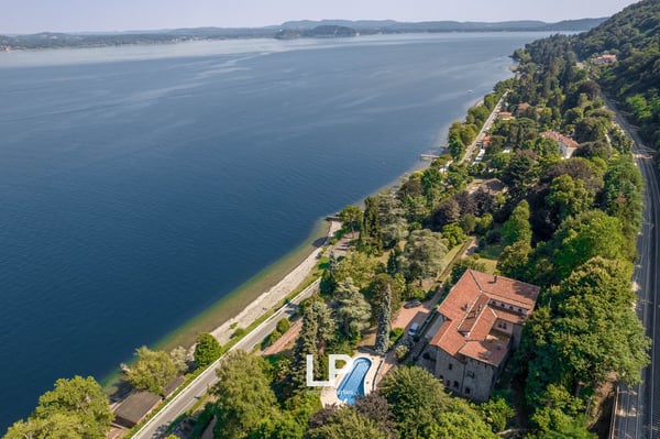 Belgirate – Wichtige Villa am See 6