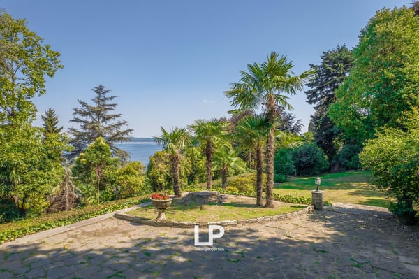 Belgirate – Wichtige Villa am See 11