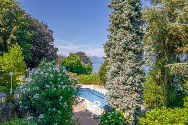 Belgirate – Wichtige Villa am See 13