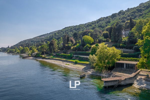 Belgirate – Wichtige Villa am See 18