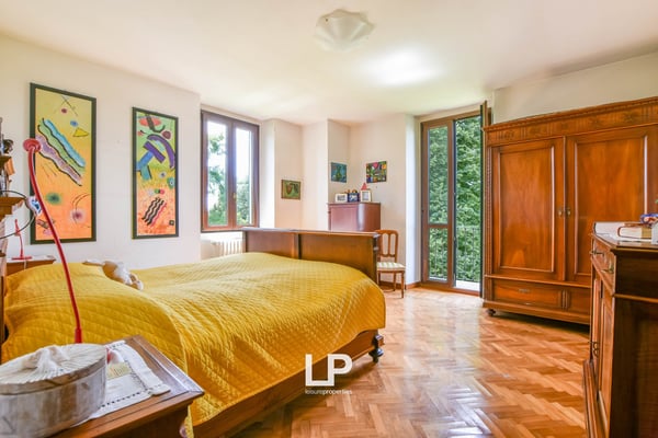 Villa in Lisanza 23