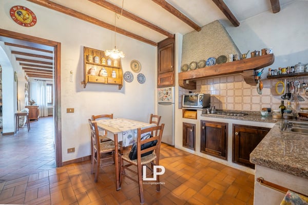 Villa in Porto Valtravaglia 23