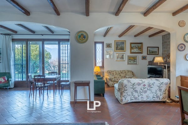 Villa in Porto Valtravaglia 20