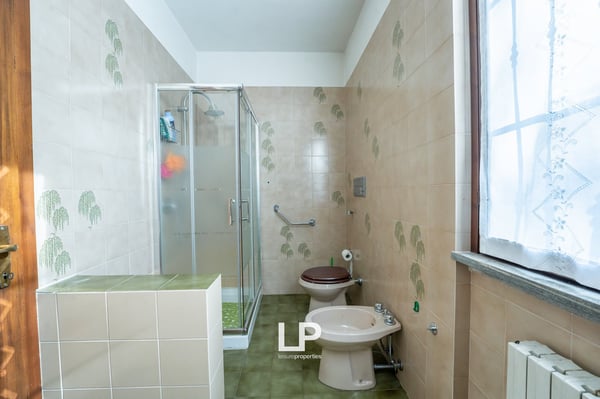Villa in Porto Valtravaglia 24