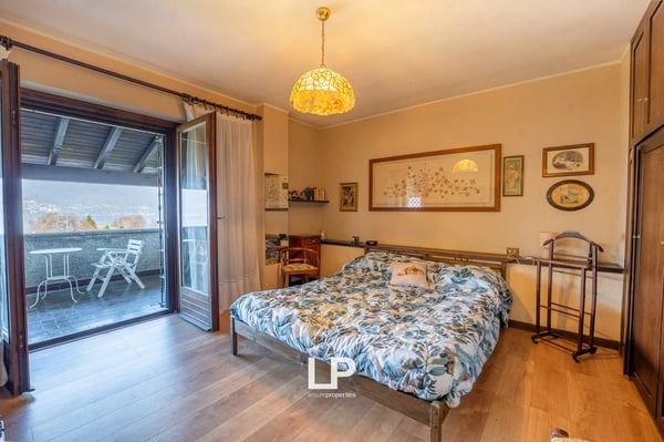 Villa in Porto Valtravaglia 29