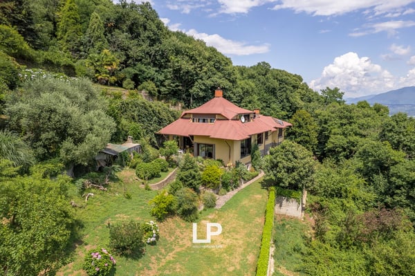 Villa Lesa 3