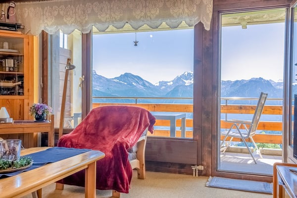 Charmante 2.5-Zimmer-Wohnung mit Traumblick in Riederalp 7