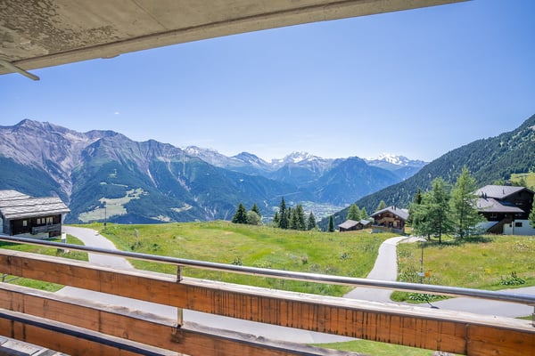 Charmante 2.5-Zimmer-Wohnung mit Traumblick in Riederalp 9