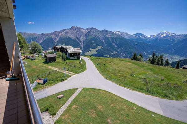 Charmante 2.5-Zimmer-Wohnung mit Traumblick in Riederalp 13