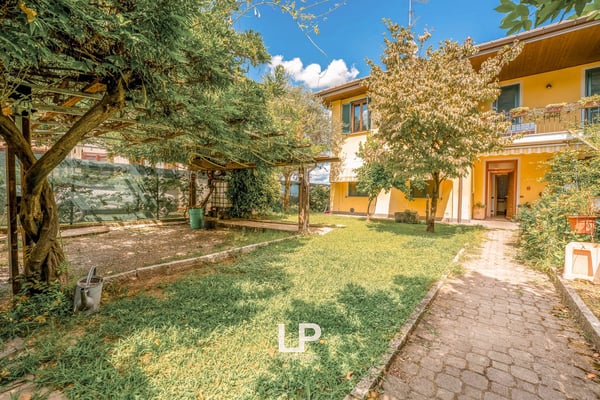 Villa Osmate 4