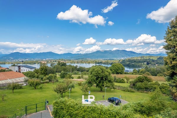 Villa Osmate 11