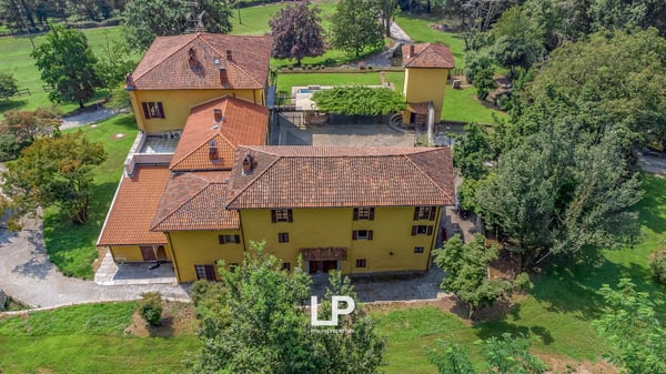 Einfamilienhaus Pombia 2