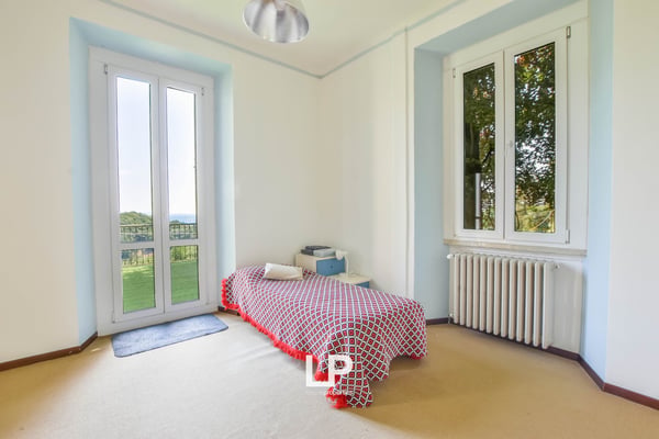Villa in Sant'Ambrogio 19