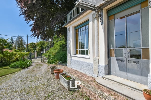 Villa in Sant'Ambrogio 10