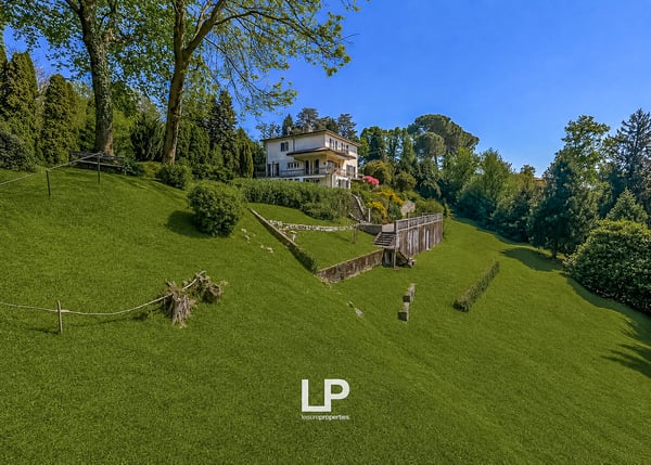 Villa con vista panoramica sul Lago Maggiore a Leggiuno 10