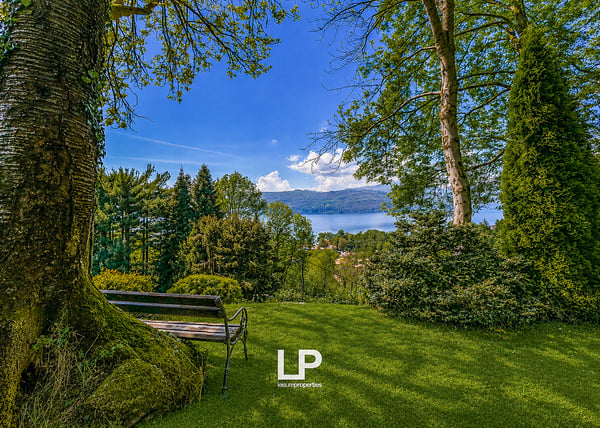 Villa con vista panoramica sul Lago Maggiore a Leggiuno 12