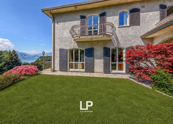 Villa con vista panoramica sul Lago Maggiore a Leggiuno 5