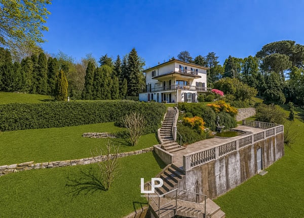 Villa con vista panoramica sul Lago Maggiore a Leggiuno 3