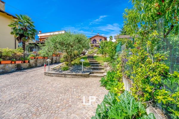 Villa indipendente a Meina 4