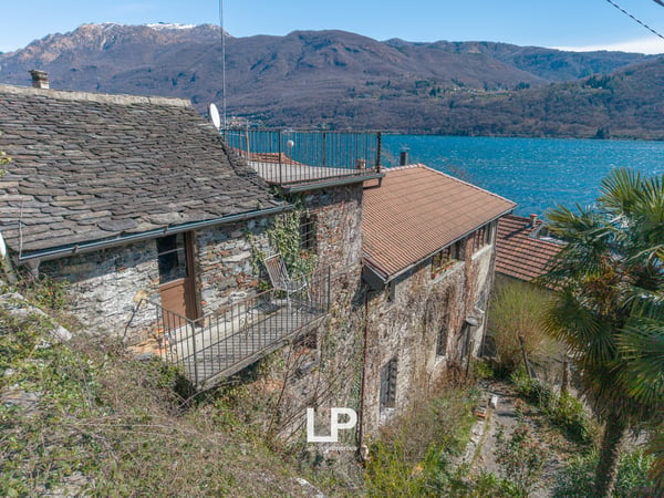 Dimora storica a Nonio con giardino privato sul Lago d'Orta e accesso 3
