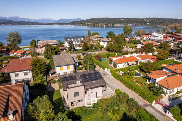 Villa indipendente nel rinomato Villaggio Giardino a Castelletto S. Ti 3