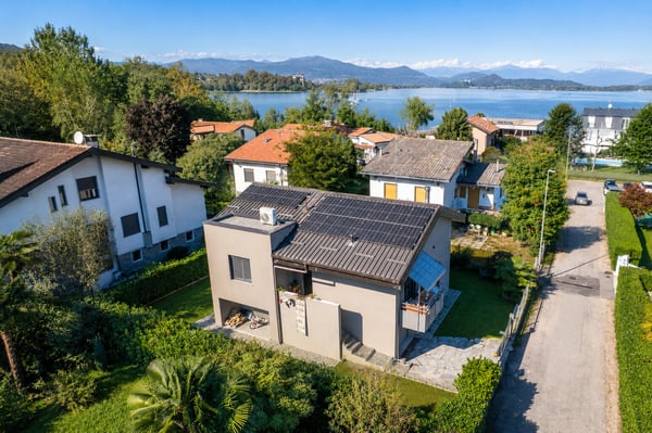 Villa indipendente nel rinomato Villaggio Giardino a Castelletto S. Ti 1