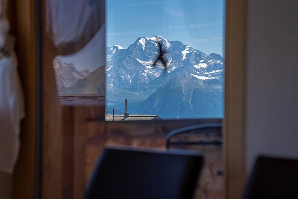 Grosszügige Ferienwohnung mit drei Balkonen im Herzen der Bettmeralp 8