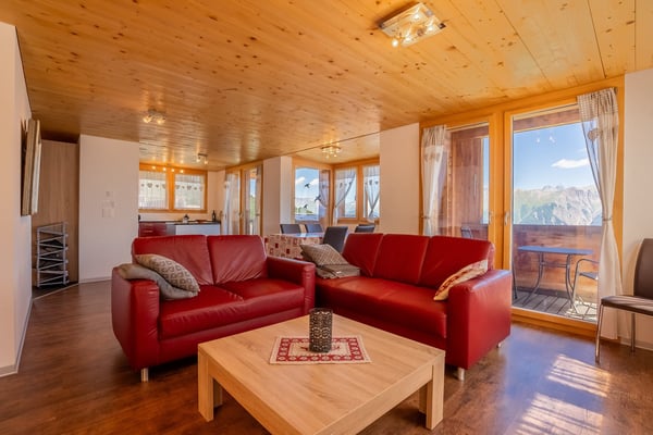 Grosszügige Ferienwohnung mit drei Balkonen im Herzen der Bettmeralp 20