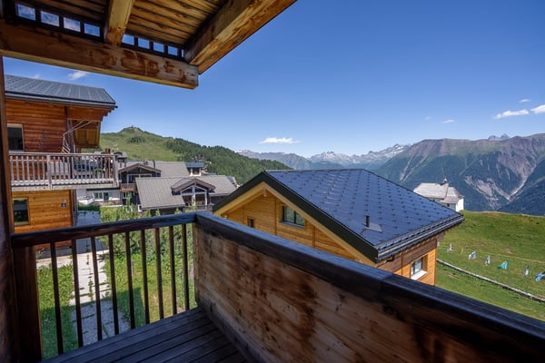 Grosszügige Ferienwohnung mit drei Balkonen im Herzen der Bettmeralp 11