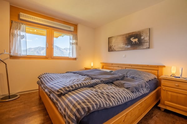 Stilvolle 2,5 Zimmer Wohnung mit Sonnenterrasse im Herzen der Bettmeralp 12