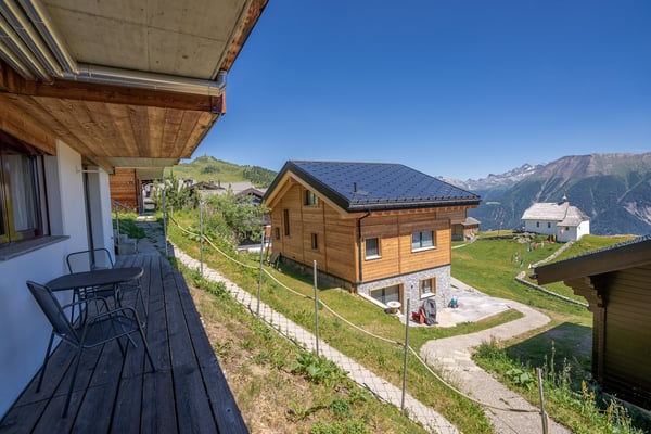 Stilvolle 2,5 Zimmer Wohnung mit Sonnenterrasse im Herzen der Bettmeralp 16