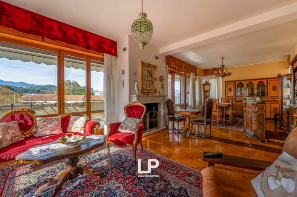 Villa bifamiliare nel cuore di Luino 7