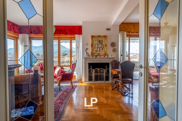 Villa bifamiliare nel cuore di Luino 6