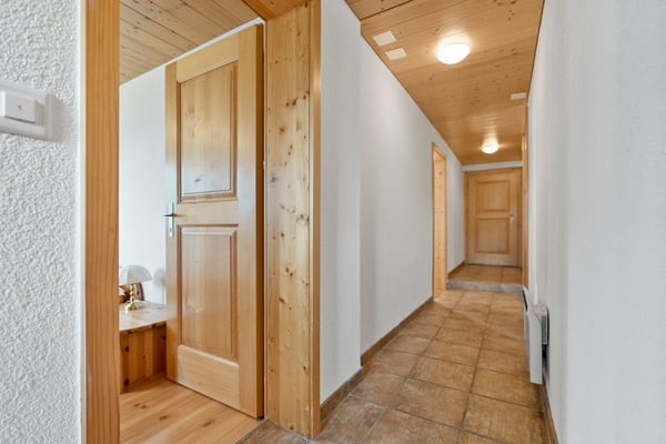Charmantes 5-Zimmer-Chalet an der Riederalp – Traumhafter Bergblick und rustikaler Charme 41
