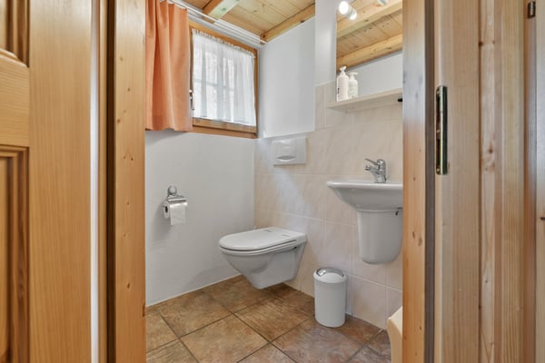 Charmantes 5-Zimmer-Chalet an der Riederalp – Traumhafter Bergblick und rustikaler Charme 11