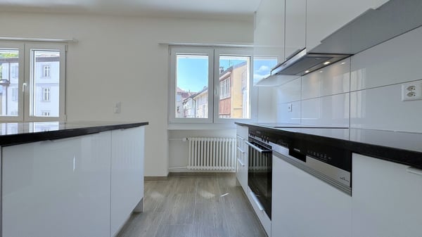Erstvermietung nach Sanierung! Moderner 4.5 Zimmerwohnung mit Balkon in St. Gallen 3