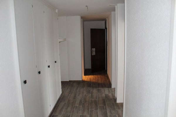 Helle 4-Zimmer-Wohnung mit Balkon 6