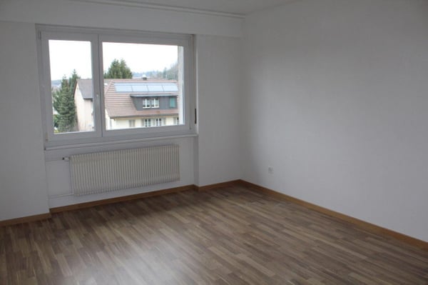 Helle 4-Zimmer-Wohnung mit Balkon 7