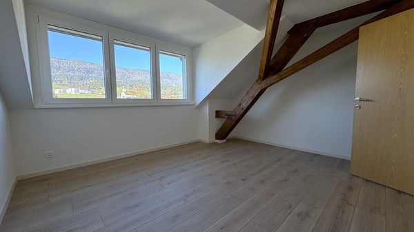 Charmant appartement en attique de 3 pièces 3