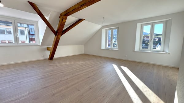 Charmant appartement en attique de 3 pièces 2
