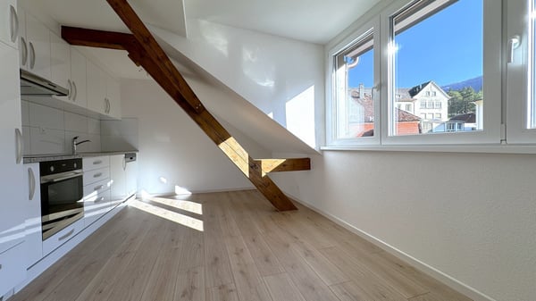 Charmant appartement en attique de 3 pièces 4