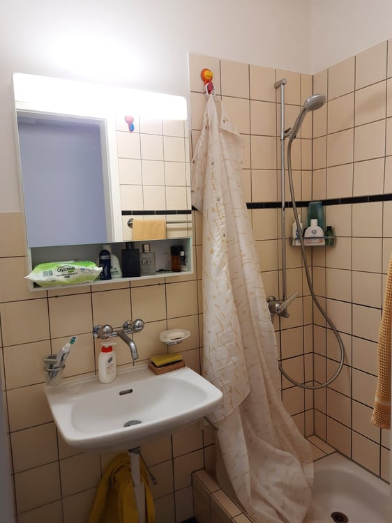 Helle 2-Zimmer-Wohnung mit Balkon in Basel 7