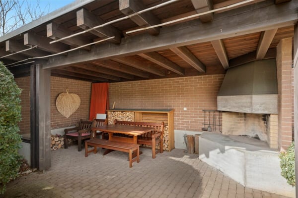 Eine der schönsten Grundstücke in Binningen - Villa mit Entwicklungspotenzial 14