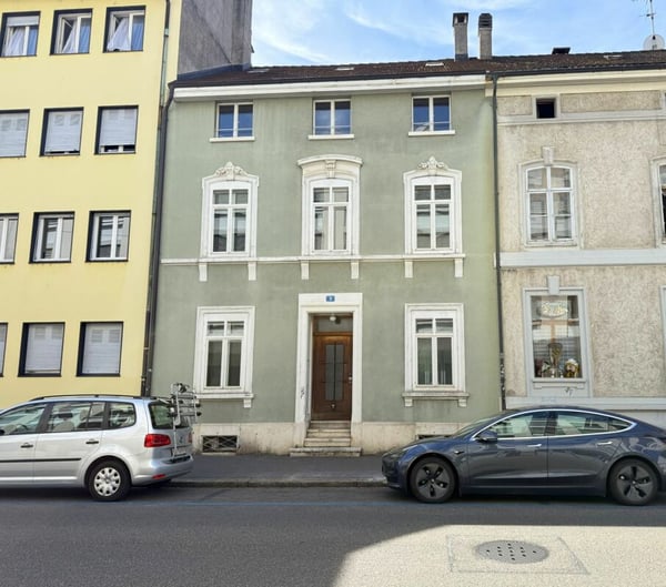 ATTRAKTIVES STADTHAUS MIT VISIONEN 1