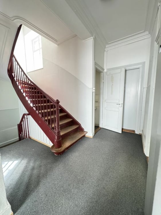 ATTRAKTIVES STADTHAUS MIT VISIONEN 8