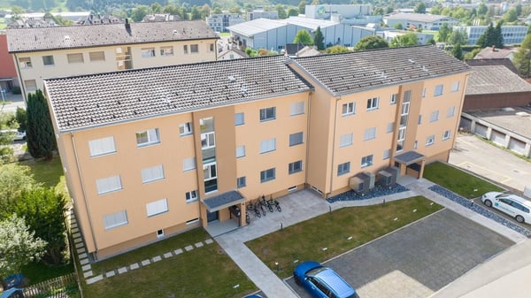 TOLLE ATTIKAWOHNUNG MIT GROSSEM BALKON ZU VERMIETEN 3